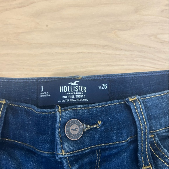 HOLLISTER - Shorts - low rise - Picture 2 of 3